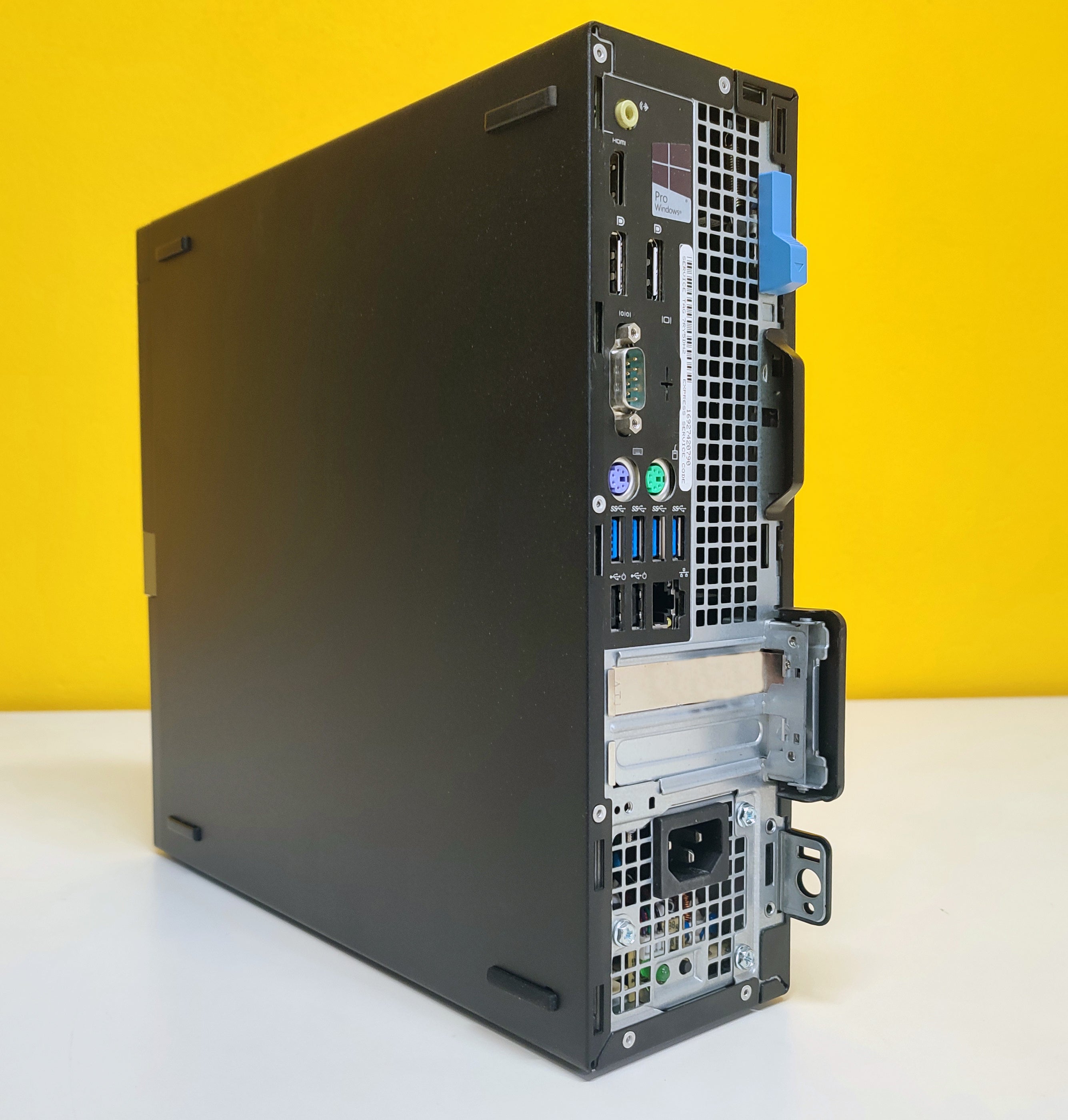 DELL OptiPlex 7040 SFF | Intel Core i7-6700T 2.8 Ghz | Ram 8Gb | SSD 256Gb | HDMI Windows 10 Pro Il PC compatto ed elegante per una postazione potente ed affidabile DELL OptiPlex 7040 SFF | Intel Core i7-6700T 2.8 Ghz | Ram 8Gb | SSD 256Gb | HDMI Windows 10 Pro Il PC compatto ed elegante per una postazione potente ed affidabile